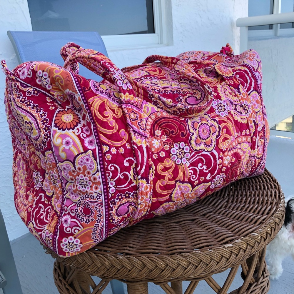 Vera Bradley Duffel bag like New pink